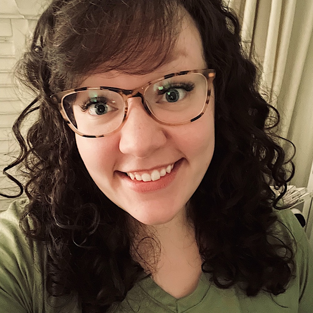 Meet your Posher, Emily